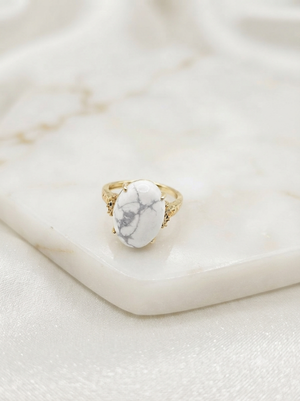 Ring Howlite