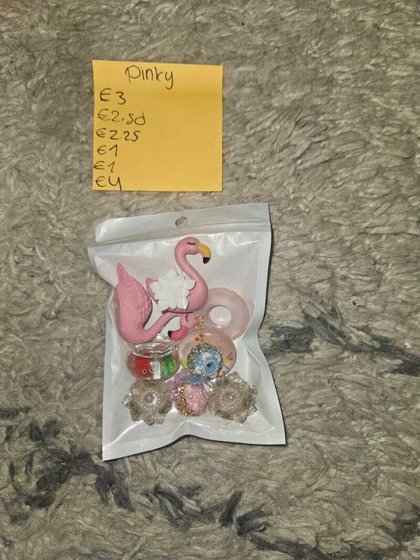 Claim pinky