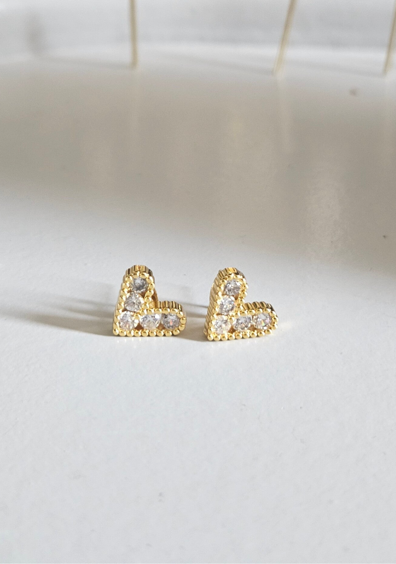Earrings broken heart