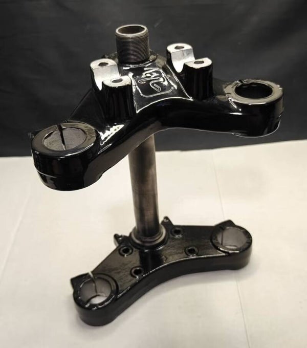 Suzuki S1 ja S T-pala "jauhemaalattu"