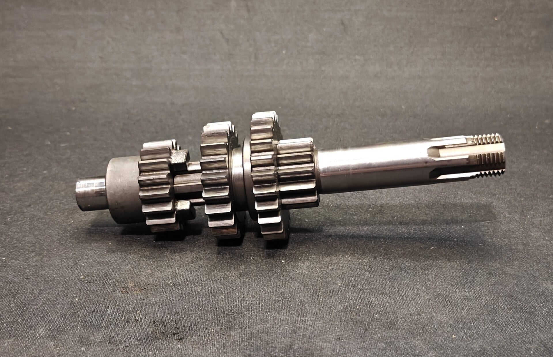 Suzuki PV S1 S R Kytkinakseli