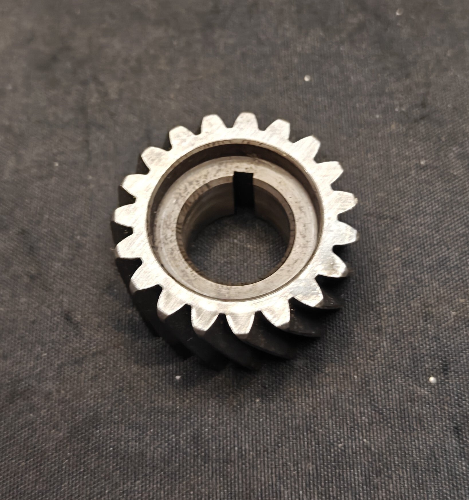 Suzuki PV S1 S R Ensiöratas