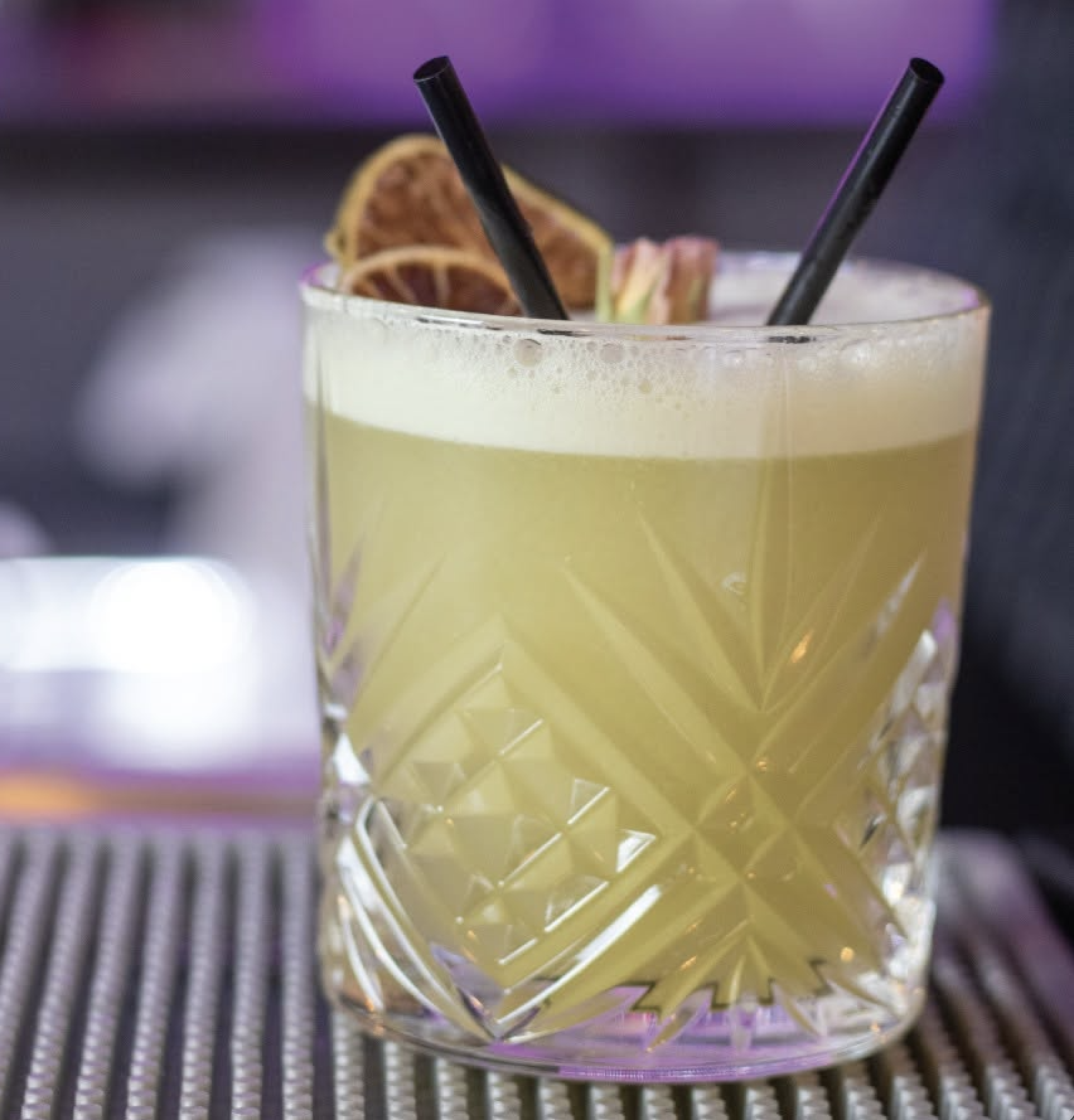 Cocktail classique servi sur glace pilée, création W&Co CHR Business Coaching