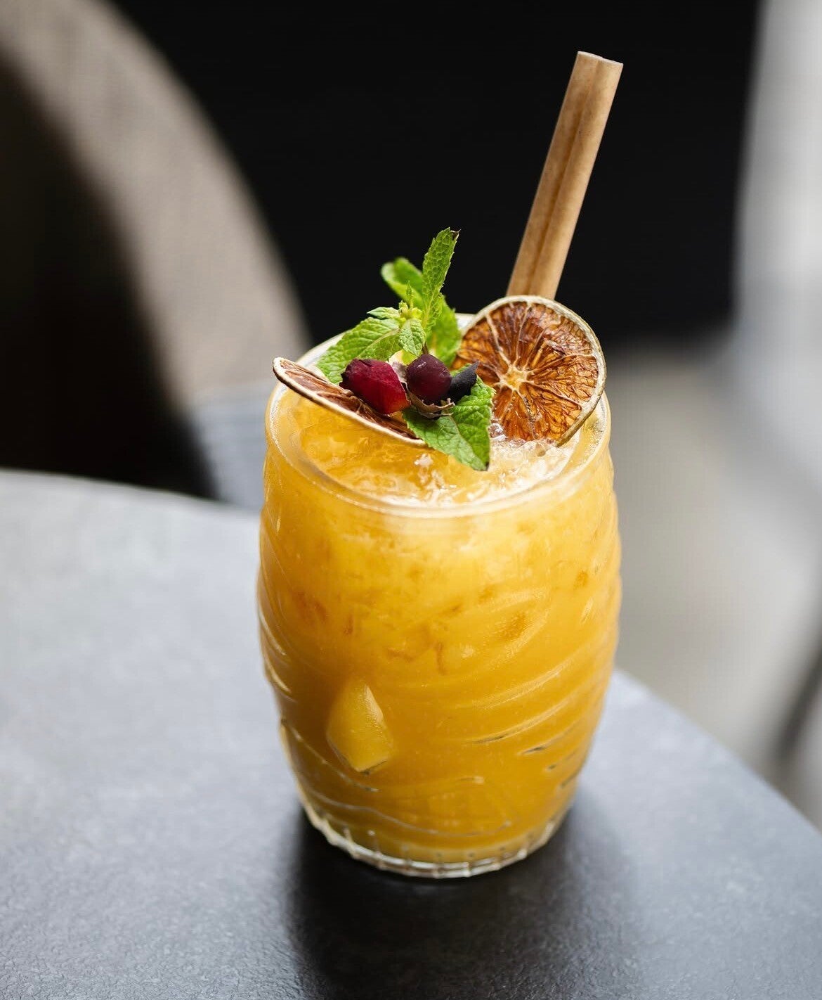 Cocktail Piña Familía, piña colada revisitée au rhum brun - création W&Co Business Coaching