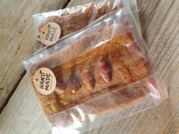 speculaasbrokken voor het goede doel! 4 voor 5 euro
