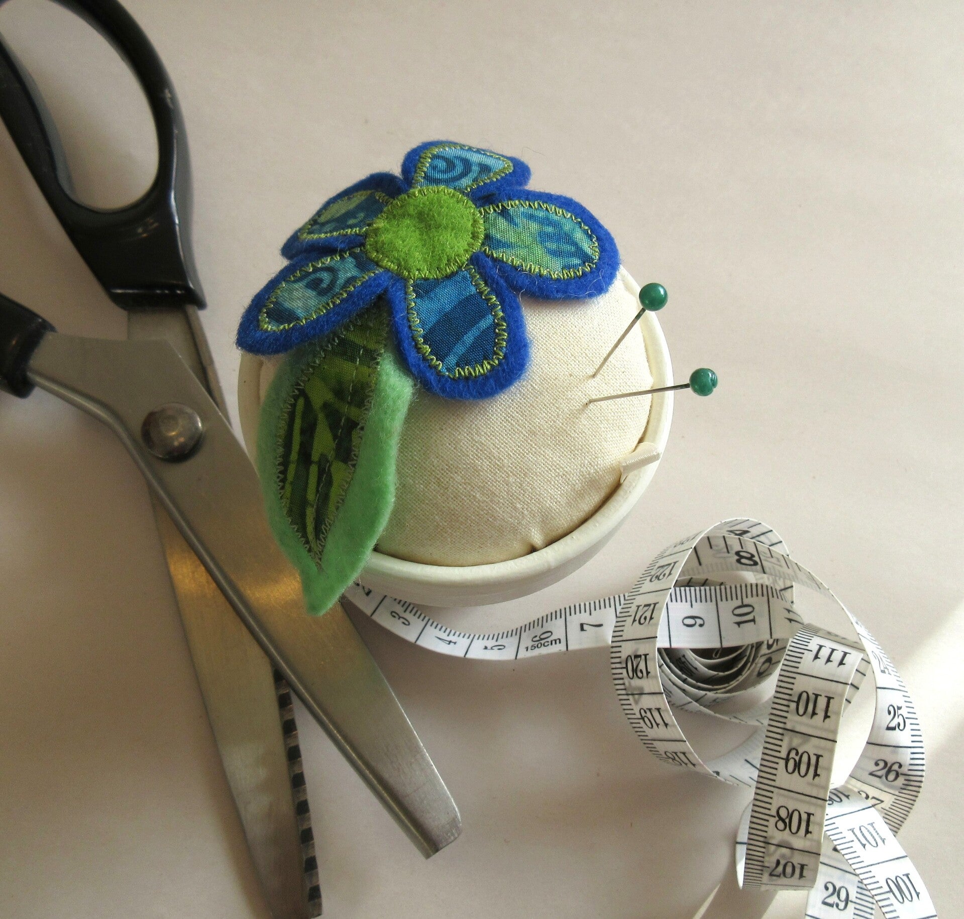 Flowerpot Pincushion - Blue and Green Flower - Small