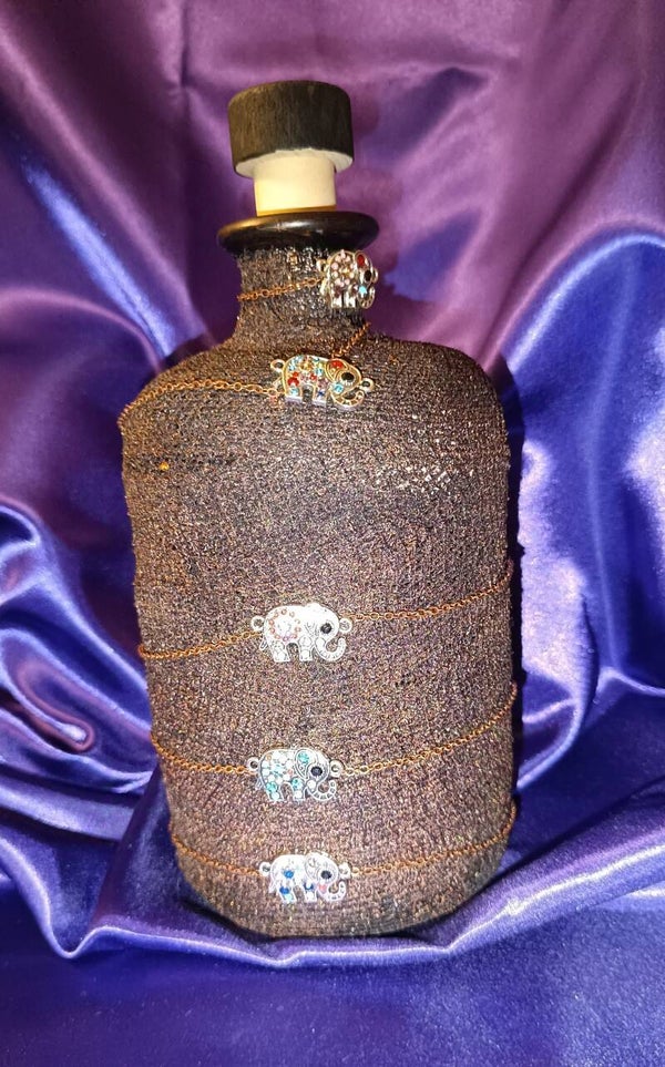 Bauchflasche bandagiert mit Elefanten