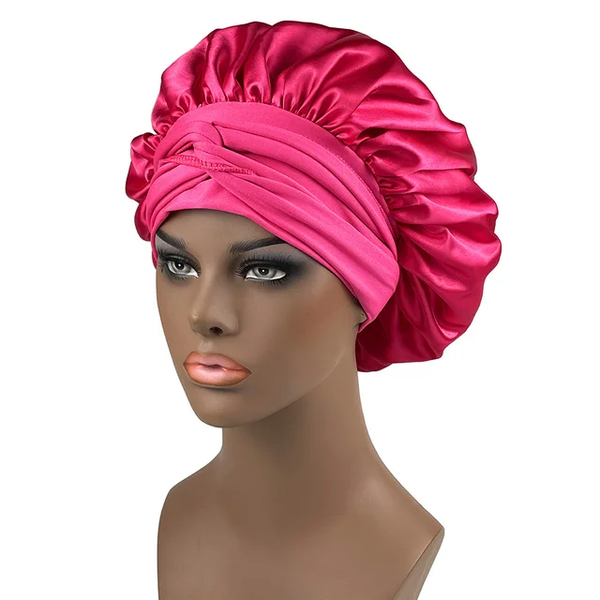 Bonnet with ties