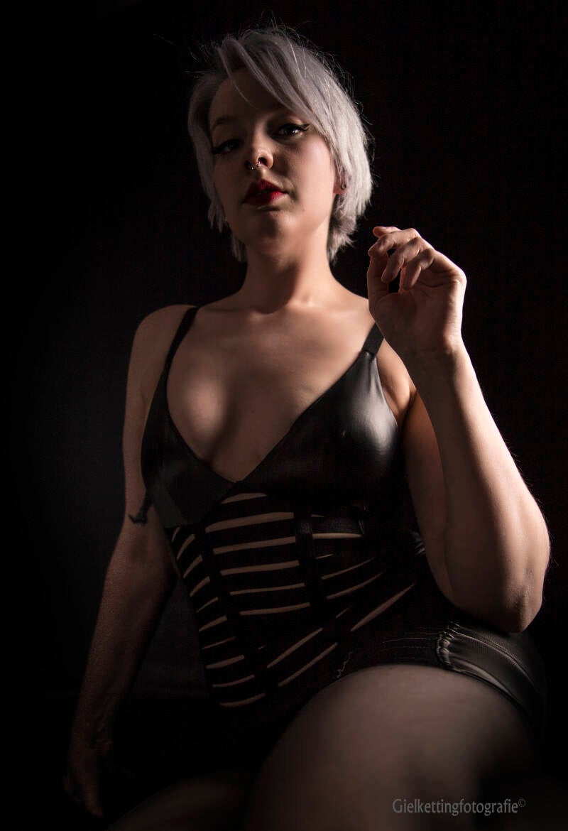 jessica-jinx-img_2043-standard.jpg