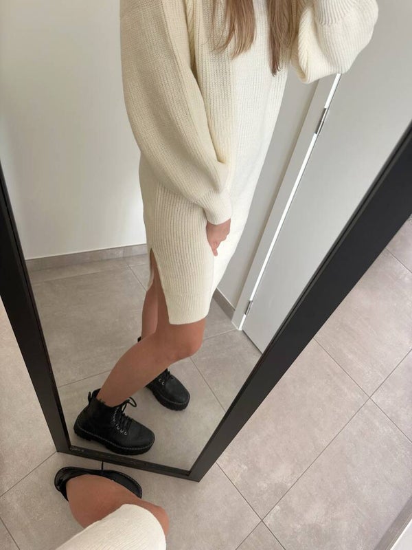 Cosy fall dress white