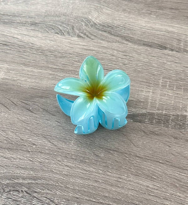 Flowery hairclip tropical blue