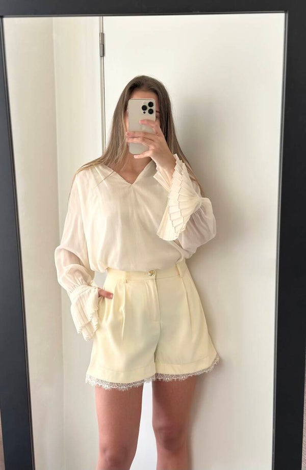 Céline lace short