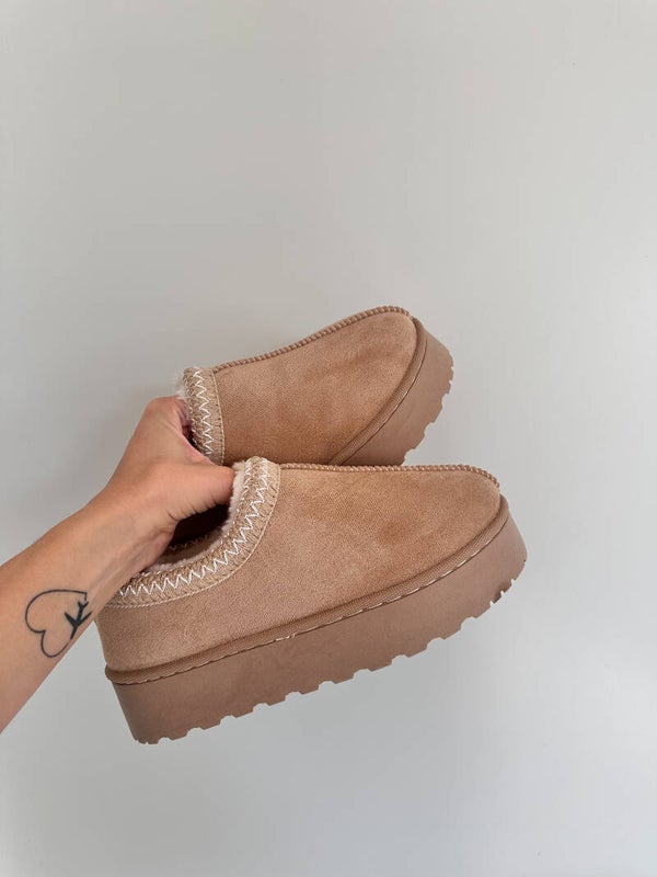 UGG geïnspireerde schoenen beige