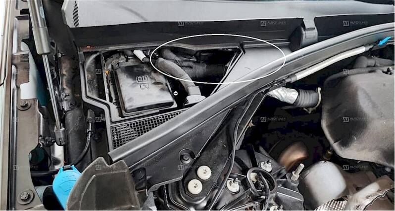 jaguar ecu locatie