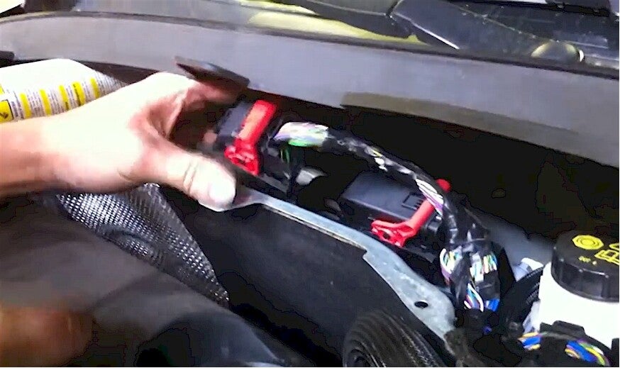 volvo xc60 ecu locatie onder paravan