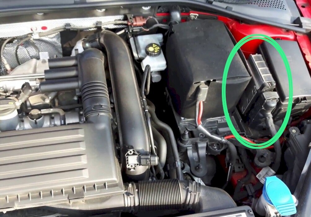 vw golf 7 ecu locatie