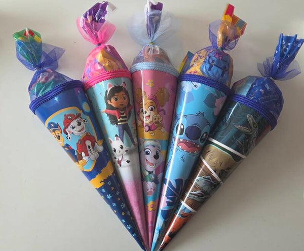 Schultüte mit Süßigkeiten