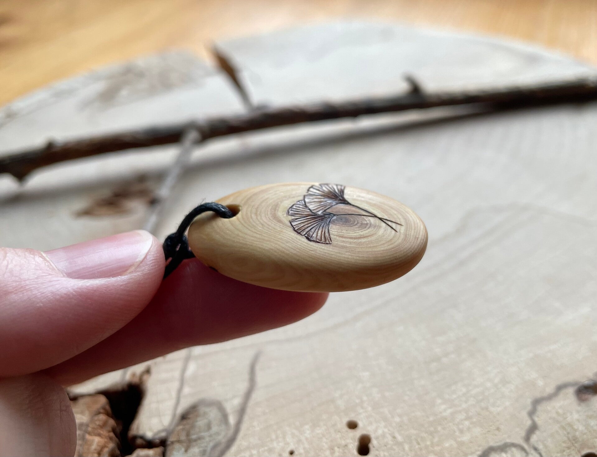 Wacholder „Medallion" Ginkgo – Kette mit fließenden Rundungen