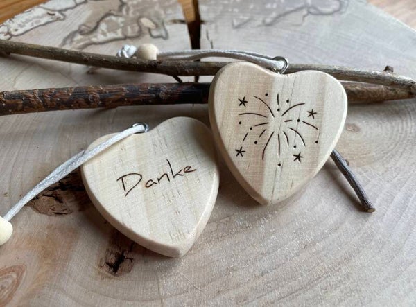 Geschenkanhänger „Danke“ – mit Feuerwerk | Brandgemalt
