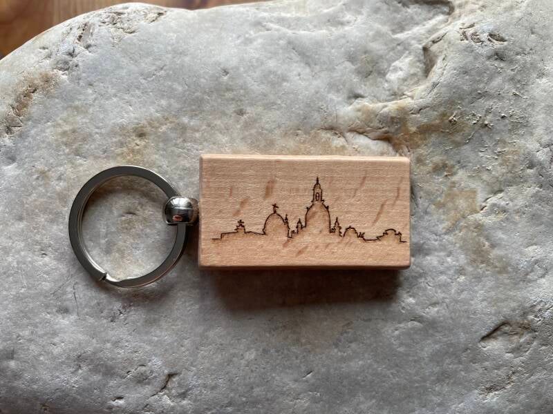 Schlüsselanhänger mit der Silhouette von Dresden