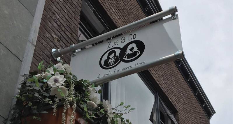 Gevel doek Zus en Co