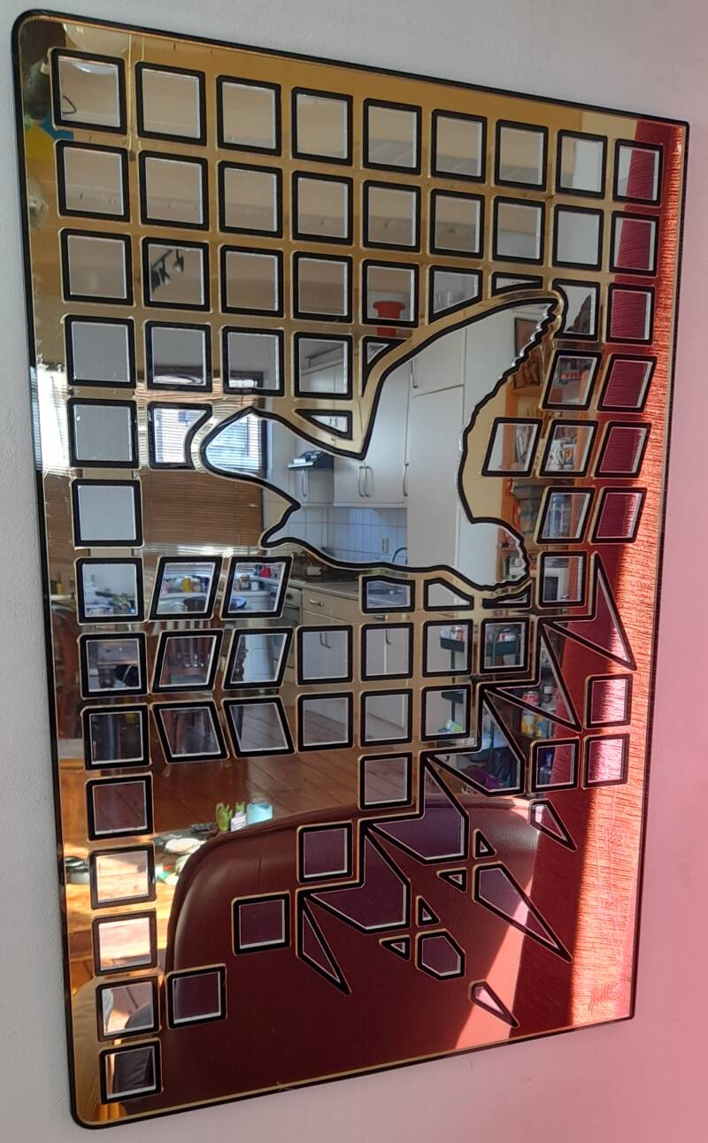 Out of the box mirror