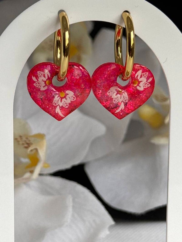 Boucles d’oreilles pampilles cœur corail pailletées et fleurs 9