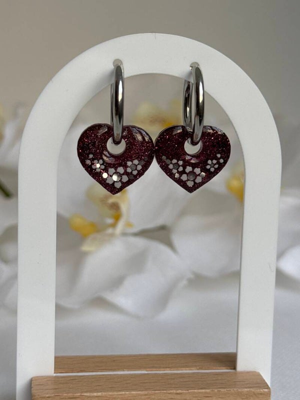 Boucles d’oreilles pampilles cœur bordeaux pailletées et fleurs 8