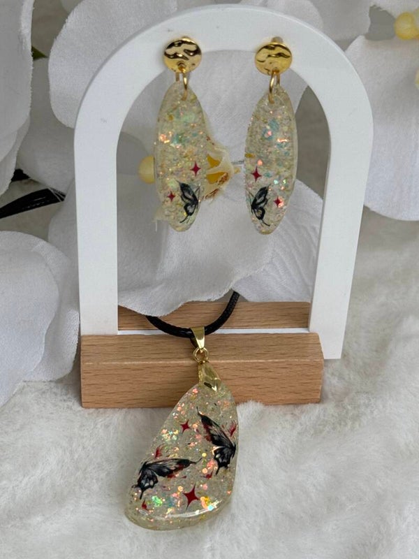 Parure citronnade papillons noirs et étoiles rouges 39