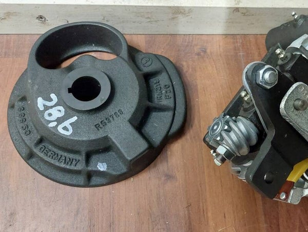 Rasspe knoperschotel 28,6 mm  New Holland.