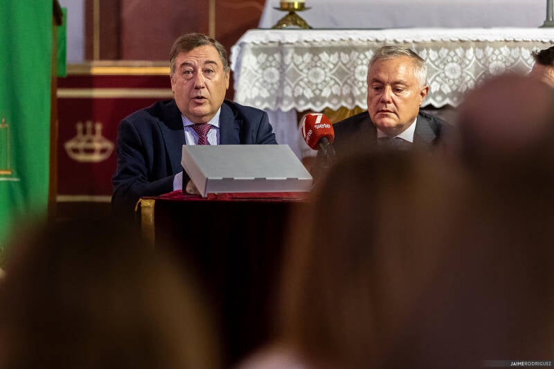 hdad-santo-entierro-presentaci-n-documento-autor-a-cristo-yacente-2024-jaime-rodr-guez-10-standard.jpg