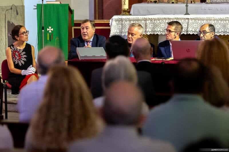 hdad-santo-entierro-presentaci-n-documento-autor-a-cristo-yacente-2024-jaime-rodr-guez-13-standard.jpg