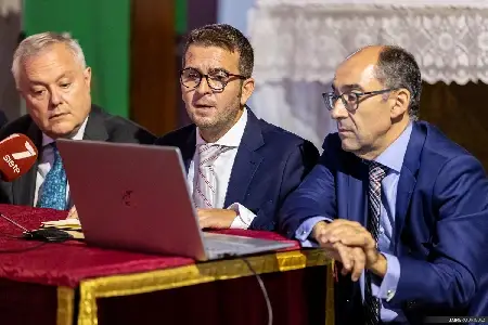 hdad-santo-entierro-presentaci-n-documento-autor-a-cristo-yacente-2024-jaime-rodr-guez-7-9-1-standard.webp
