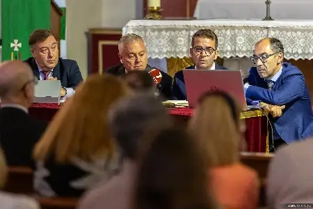 hdad-santo-entierro-presentaci-n-documento-autor-a-cristo-yacente-2024-jaime-rodr-guez-8-0-standard.webp