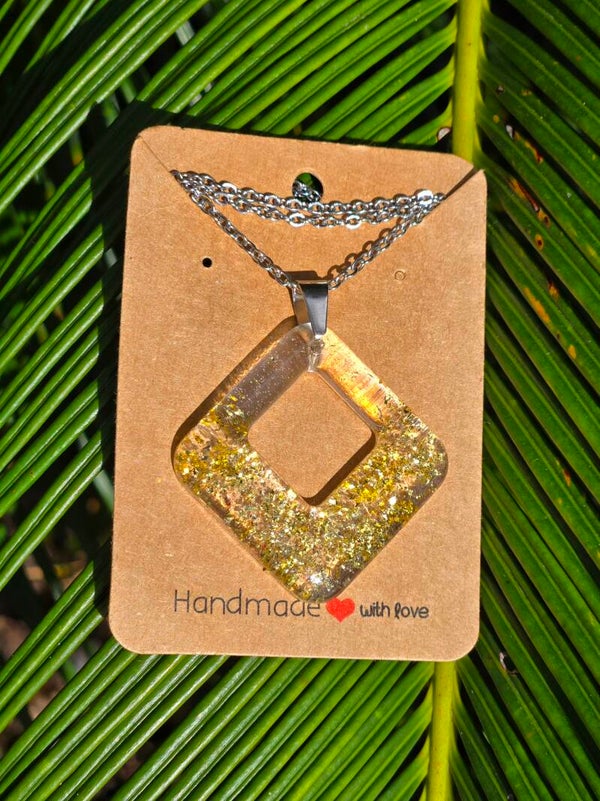 Golden glitter necklace