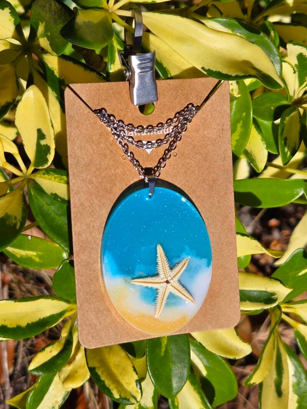 Beach Sea Star, large oval necklace