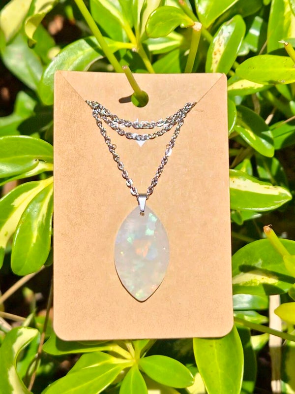 White Pearl Flake Collection medium pendant