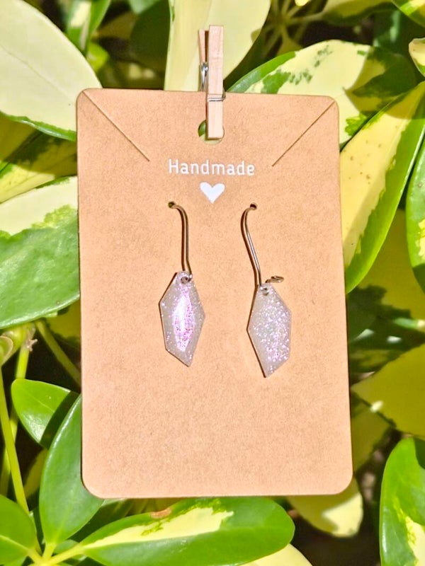 White Pearl Shimmer Collection medium earrings