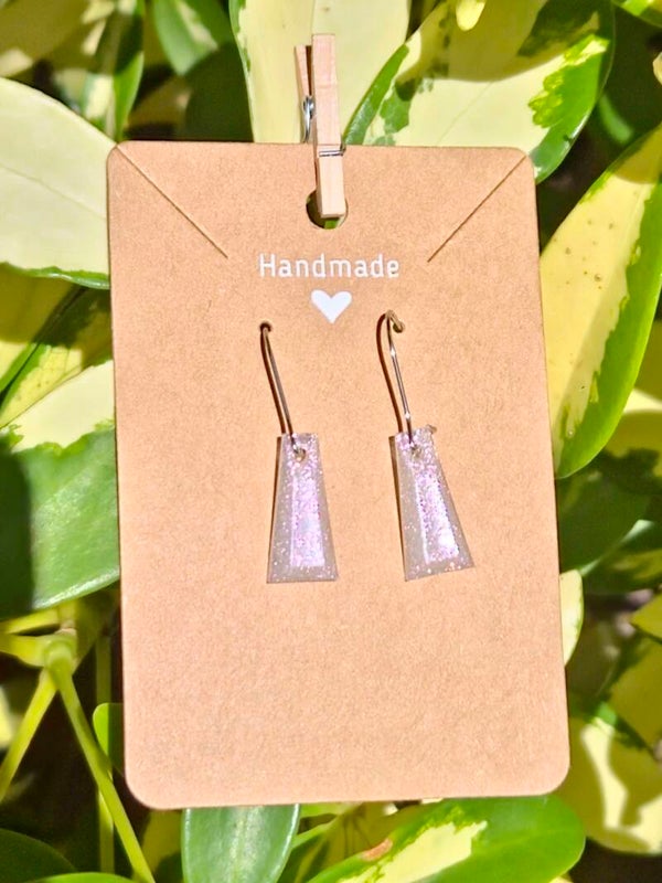 White Pearl Shimmer Collection medium earrings