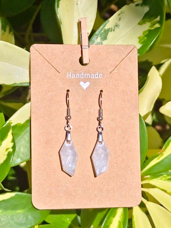 White Pearl Shimmer Collection medium earrings