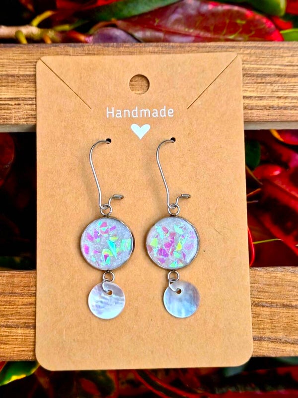 The Sand and Water Collection earrings with mother of pearl elements