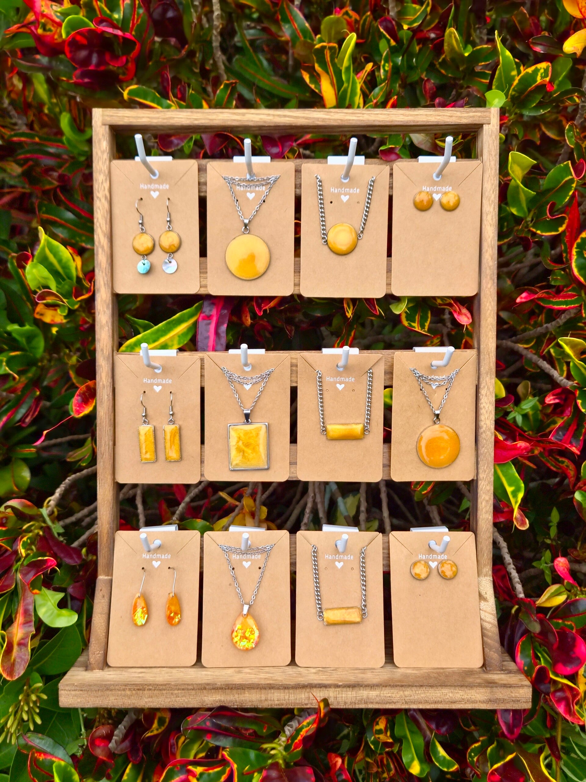 Glittering Sand Collection / Digital business card features