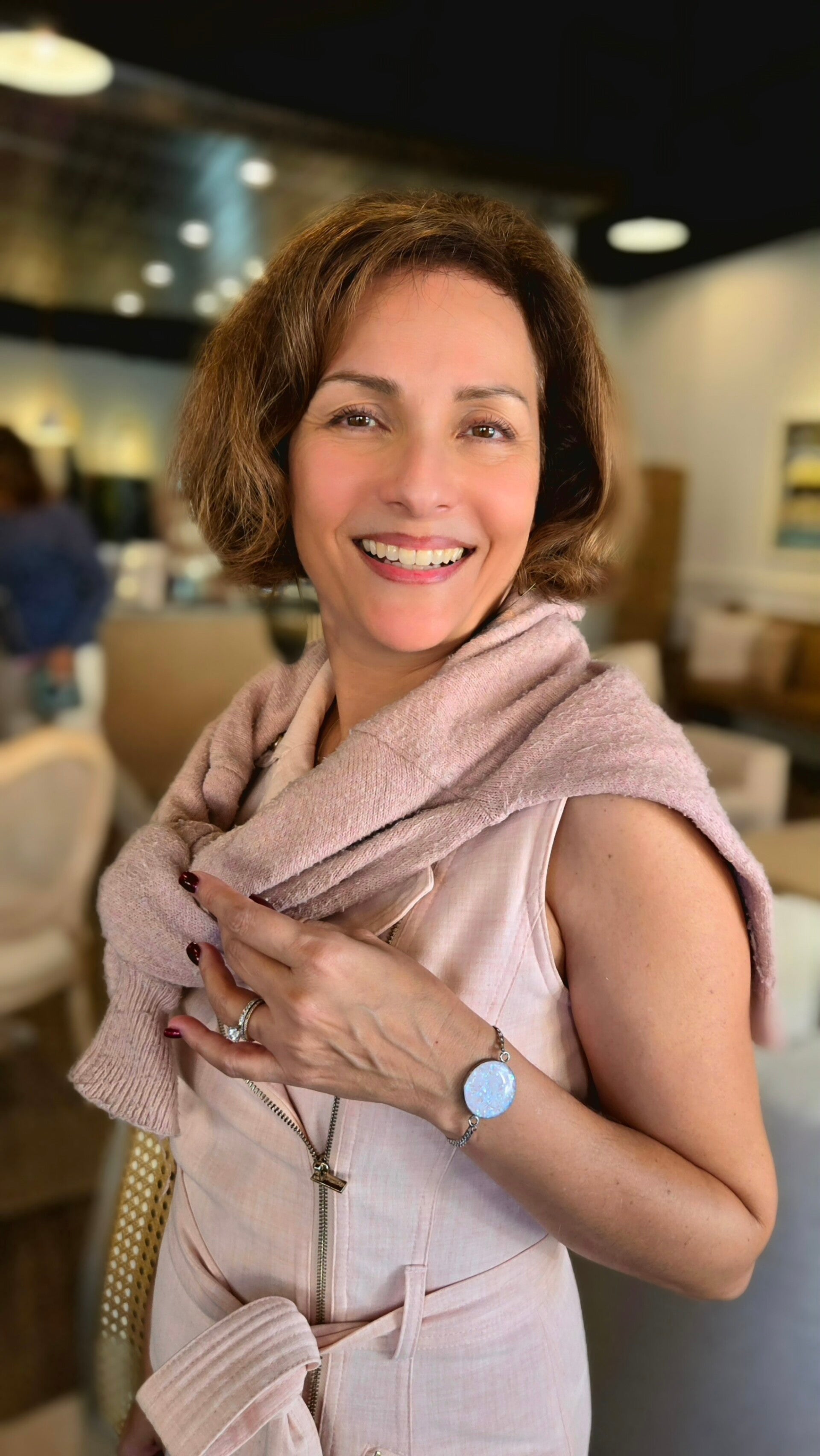 Professional woman wearing Coastify bracelet