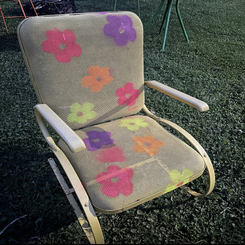 yel-chair-standard.png