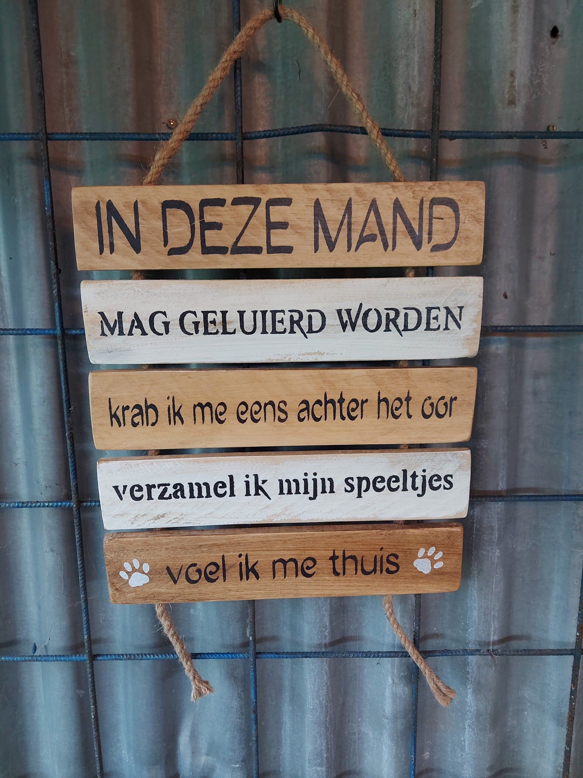Hangbord "In deze mand"