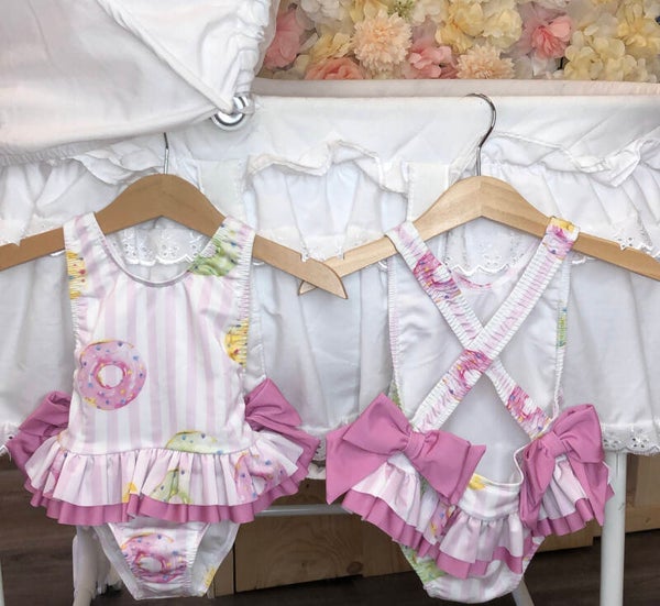 Badpakje donuts strikjes aan de zijkant