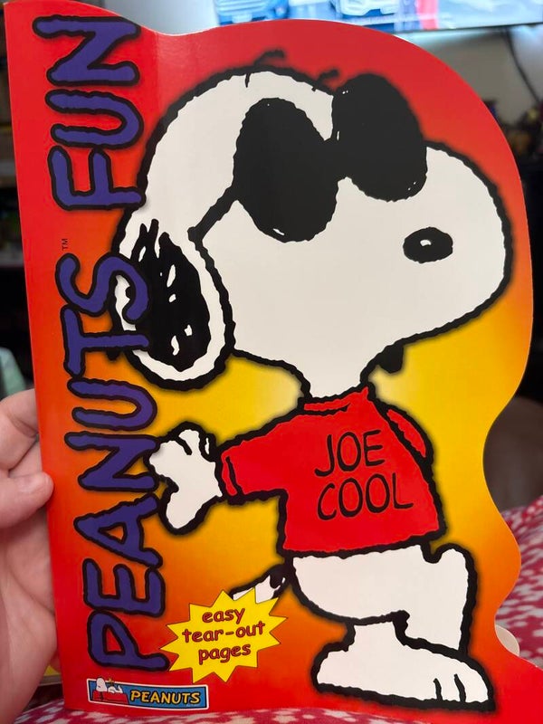 Peanuts Fun Shaped Coloring Activity Book - Joe Cool