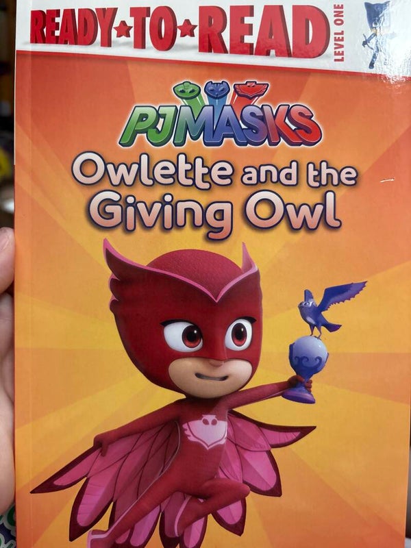 PJ Masks Owlette and the Giving Owl - a Ready-to-Read Leveled Reader (Level 1) book