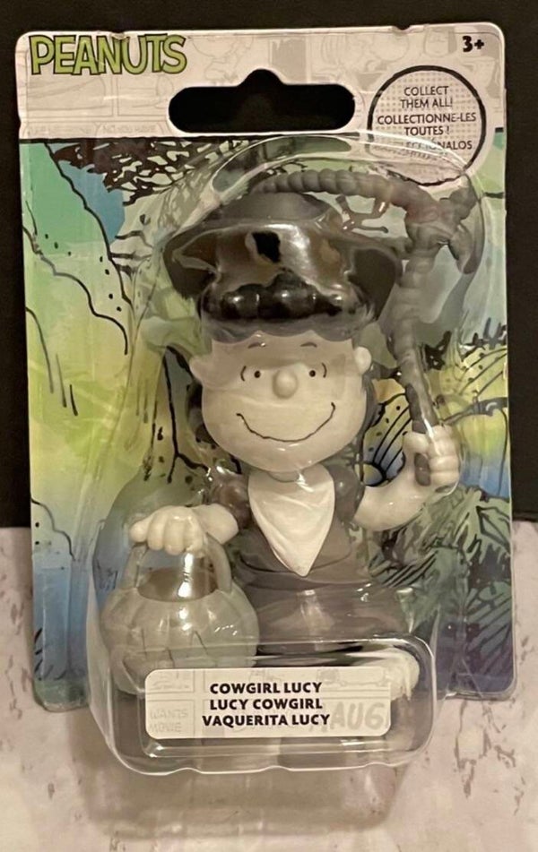 Halloween Peanuts Mini Toy Figure - Cowgirl Lucy (black & white version)