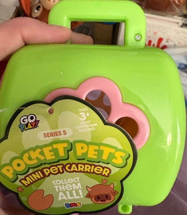 Pocket Pets (Series 5) - Highland Cow with Carrier